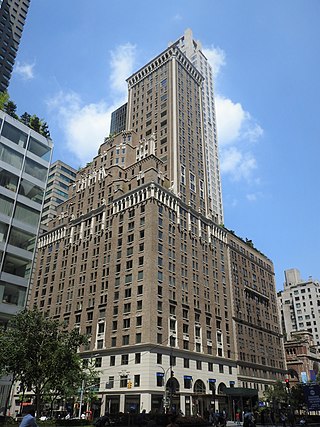 <span class="mw-page-title-main">Trump Park Avenue</span> Residential skyscraper in Manhattan, New York