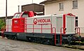 V 132 (MaK V 100 PA) im hellgrau-roten Design von Veolia Cargo