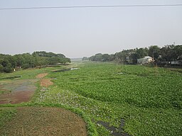 ফুলপুর উপজেলা শহরে খাড়িয়া নদী।