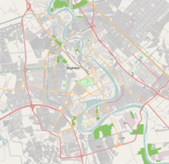 Mapa konturowa Bagdadu, u góry po prawej znajduje się punkt z opisem „Al-Madina Stadium”