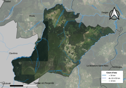 Vue aérienne du territoire communal.