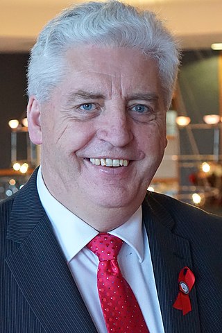 <span class="mw-page-title-main">Alasdair McDonnell</span> Irish politician (born 1949)