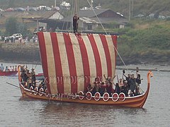 Barco viquingo festa catoira.jpg