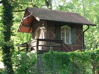 <span class="mw-page-title-main">Summer house</span> Building used for relaxation in warm weather