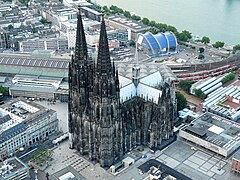 Domul din Köln (construit între anii 1248–1473).