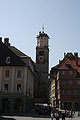 Der Memminger Marktplatz im Frühling mit Blick auf den Turm der St. Martins Kirche