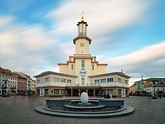 Main Square (Rynok) with the town hall