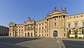 1914. urterarte liburutegia kokatu zen eraikina, Bebelplatz enparantzan, Unter den Linden etorbidean.