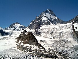 De Zinalgletsjer met de Dent Blanche