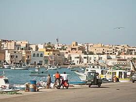 Panorama gradića Lampedusa i njegove luke