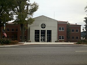 Marshall County Courthouse in Guntersville