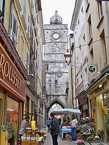 Tour de l'horloge à Apt.JPG