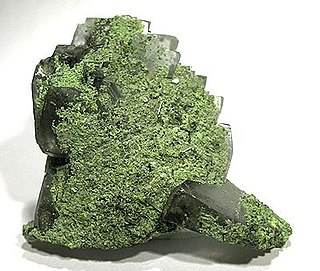 <span class="mw-page-title-main">Duftite</span> Arsenate mineral