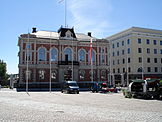 Hämeenlinna market square with the City Hall in the foreground