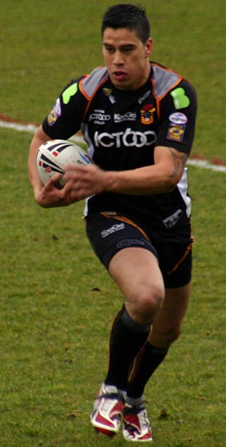 <span class="mw-page-title-main">Shontayne Hape</span> England rugby union & NZ international rugby league player