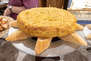 <span class="mw-page-title-main">Spanish omelette</span> Traditional Spanish dish of egg and potato