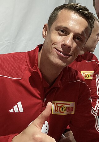 <span class="mw-page-title-main">Alexander Schwolow</span> German footballer (born 1992)