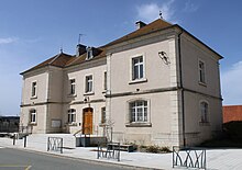 Bians-les-Usiers Mairie.jpg