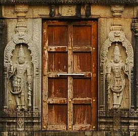 Pair of Dvarapala at Chaturmukha Basadi, India