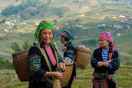 Hmong folk costume of Vietnam שצולם על ידי Martyna.pedziach