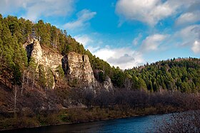 Ермак-Камень, вид с левого берега реки Сылвы