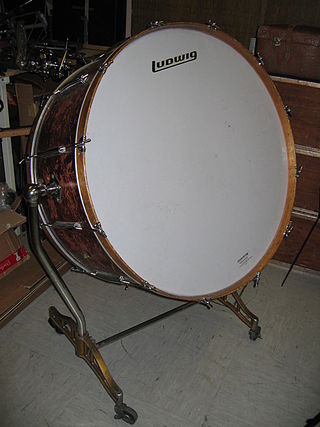 <span class="mw-page-title-main">Bass drum</span> Drum that produces a low or indefinite pitch