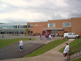 <span class="mw-page-title-main">Innisdale Secondary School</span> High school in Barrie, Ontario, Canada