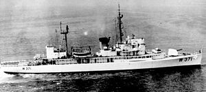 USCGC Mackinac (WAVP-371) ca. 1964, before the Coast Guard's 1967 adoption of the "racing stripe" markings on its ships. USCGC Mackinac (WAVP-371).jpg