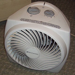 <span class="mw-page-title-main">Fan heater</span> Heat producing machine to increase temperature of an enclosed space