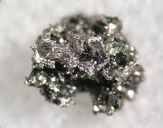 <span class="mw-page-title-main">Ferronickel platinum</span> Rare occurring mineral