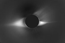 Corona during solar eclipse of October 24, 1995 by Fred Espenak from Dundlod, India. It is member 22 of Saros series 143 Hao WLCC 941103.jpg