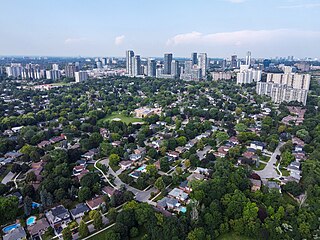 <span class="mw-page-title-main">Henry Farm</span> Neighbourhood in Toronto, Ontario, Canada