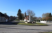 La place du monument aux morts.