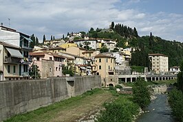 Montelupo Fiorentino aan de rivier de Pesa