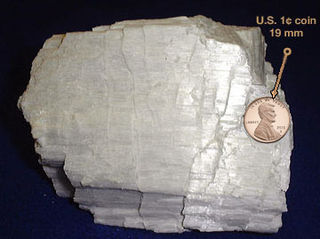 <span class="mw-page-title-main">Wollastonite</span> Single chain calcium inosilicate (CaSiO3)