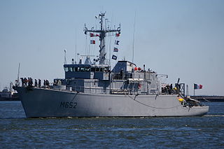 Tripartite-class minehunter Ship class of minehunters