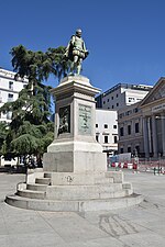 Thumbnail for File:Monumento a Miguel de Cervantes - Plaza de las Cortes - Madrid 04.jpg