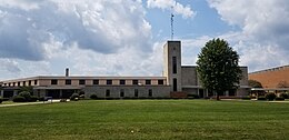 Color photo of Seymour High School