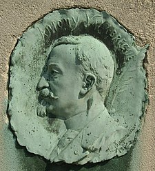 Antony Valabrègue medallion by Félix Charpentier in the Cimetière du Montparnasse.