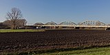 El puente ferroviario sobre el río Mosa entre Niftrik y Balgoij