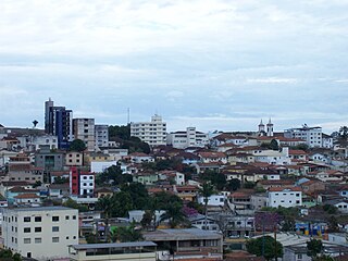 <span class="mw-page-title-main">Oliveira, Minas Gerais</span> Municipality in Southeast, Brazil