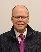 Peadar Tóibín (official portrait) 2020 (cropped).jpg