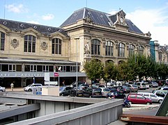 Façade principale, côté « Cour Seine », dans son ensemble.