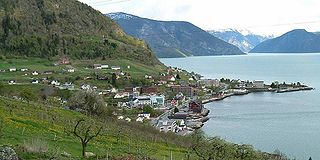 <span class="mw-page-title-main">Leikanger</span> Former municipality in Sogn og Fjordane, Norway