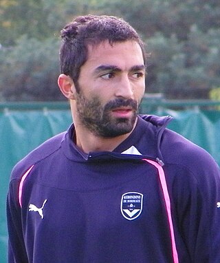 <span class="mw-page-title-main">Fahid Ben Khalfallah</span> Footballer (born 1982)