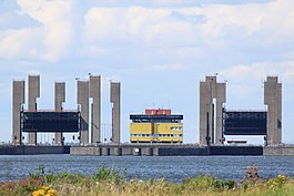 De Kreekraksluizen vanuit het zuiden bekeken