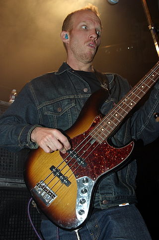 <span class="mw-page-title-main">Mike Dean (musician)</span> American bassist