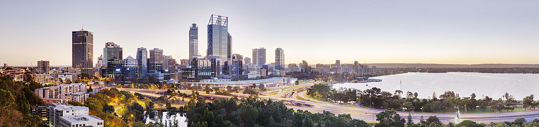 Panorama de la ciudá dende Kings Park.