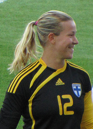 <span class="mw-page-title-main">Tinja-Riikka Korpela</span> Finnish footballer (born 1986)