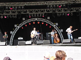 <span class="mw-page-title-main">Great Lake Swimmers</span> Canadian folk rock band